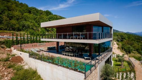 Mosenice Villa | Sensational Istria Villa Villa Scenice Platinium 5 Bedrooms Stunning Sea Views Sauna And Gym