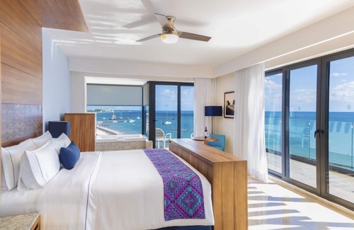 Puerto Morelos Hotel | Sensira Resort & Spa Riviera Maya