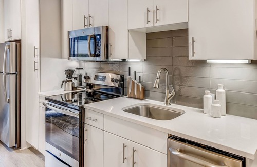 East Cesar Chavez Apartamento | Sentral East Austin at 1630 E. Sixth