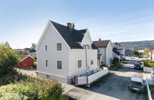 Lillehammer Apartamento | Sentral og koselig leilighet!