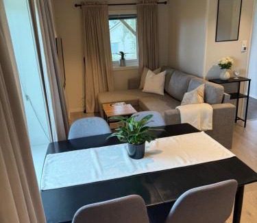 Tromsdalen Apartamento | Sentral og koselig leilighet