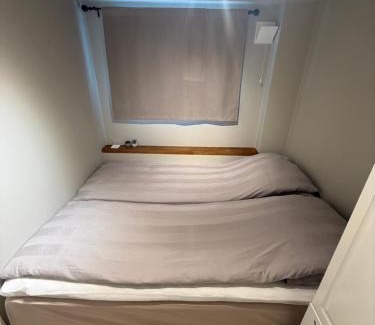 Tromsdalen Apartamento | Sentral og koselig leilighet