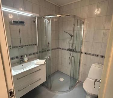 Egersund Apartamento | Sentralt hus med egen parkering