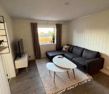 Tromsdalen Apartamento | Sentralt plassert leilighet ved Sherpatrappen