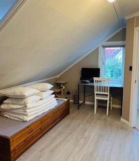 Arendal Casa | Sentralt rekkehus med solrik veranda!