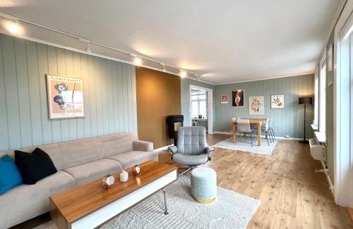 Arendal Casa | Sentrum - Koselig hus med parkering