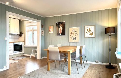 Arendal Casa | Sentrum - Koselig hus med parkering