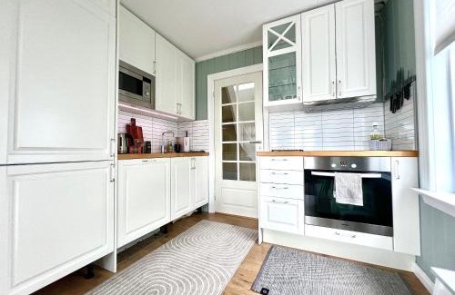Arendal Casa | Sentrum - Koselig hus med parkering