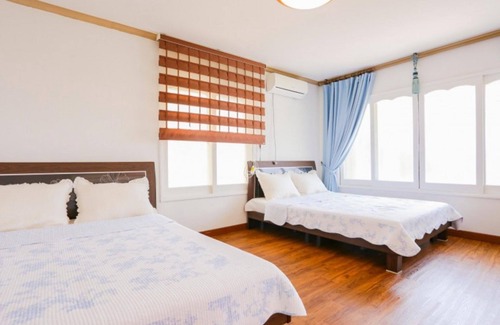 Namwon Casa | Seogwipo Bangulpungdengi Pension