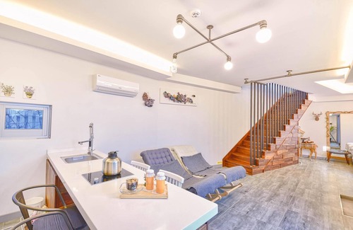 Jungmun Casa | Seogwipo Dawa Pool Villa Pension