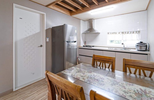 Namwon Casa | Seogwipo Haemil Dokchae Pension