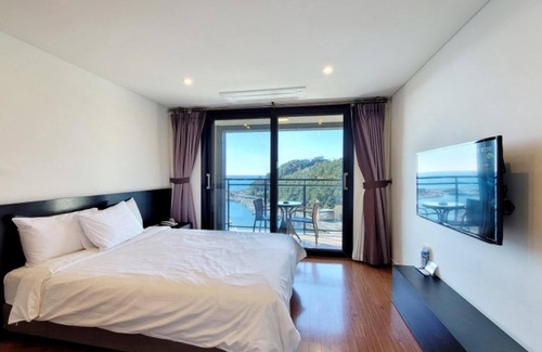 Songsan-dong Casa | Seogwipo Hotel Yeon