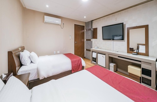 Songsan-dong Hotel | Seogwipo Milano