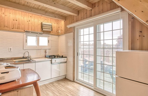 Jungmun Casa | Seogwipo Neulbada Pet Pension