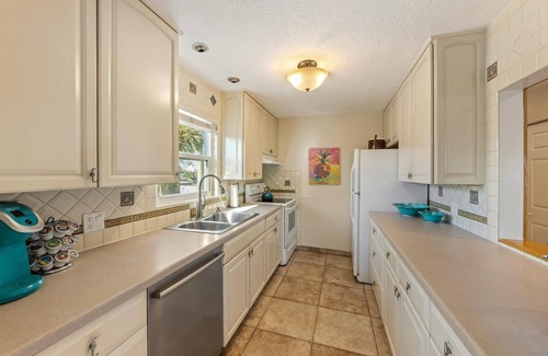 Whitney Beach Casa | September Golf Cart Special