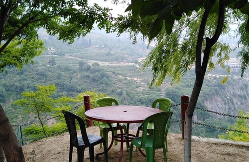 Bcharre Chalet De Esquí | SEQUOIA GUESTHOUSE (Chalet privado)