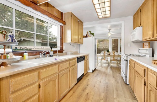 Big Bear City Cabina | Sequoia Mountain Retreat #2361