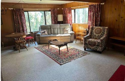 Posey Casa | Sequoia National Forest CabinD