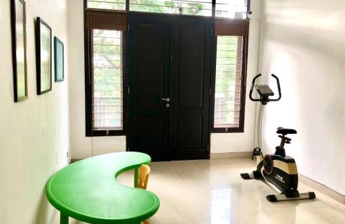 Surabaya Casa | Serafinna Guest House