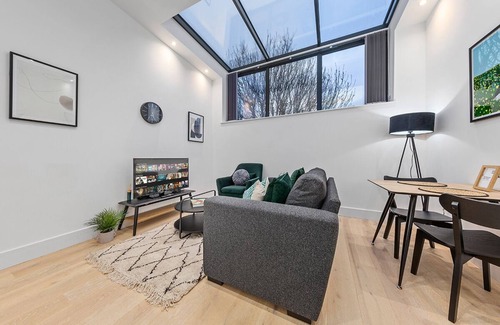 Canbury Apartamento | Sercasa ~ Appletree Court ~ Kingston {siete}