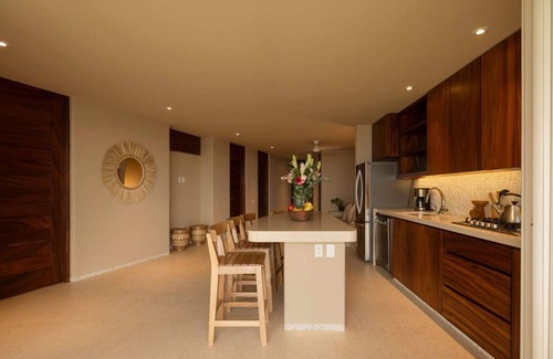 Saladita Apartamento | Serene Beachfront Heaven with Plunge Pool