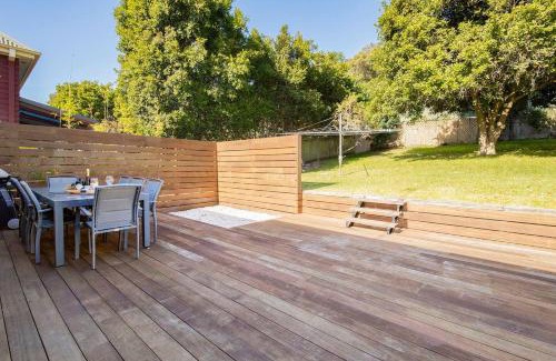 Woy Woy Bay Casa | Serena Cottage - Sunlit Escape by Woy Woy Bay Wharf