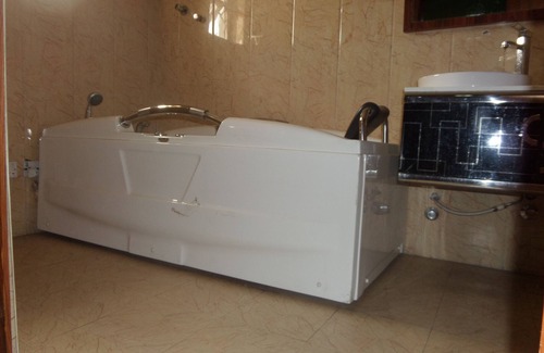Surulere Hotel | Serena Hotel & Suites