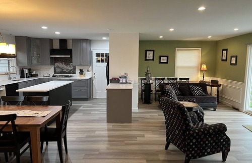 Sturgis Casa | Serendipity on Grey Lake - Sturgis, MI