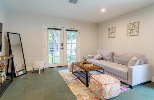 Sherman Oaks Casa | Serene 1 bed guest house with patio sleeps 6
