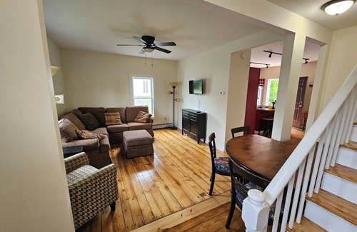 North Vassalboro Apartamento | Serene 2-3-bedroom apartment in Vassalboro. Fully furnished