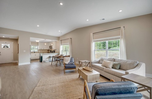Williamsburg Condominio | Serene 2-Bedroom Condo in Traverse City