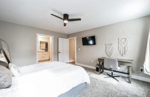 Williamsburg Casa | Serene 2-Bedroom Condo in Traverse City