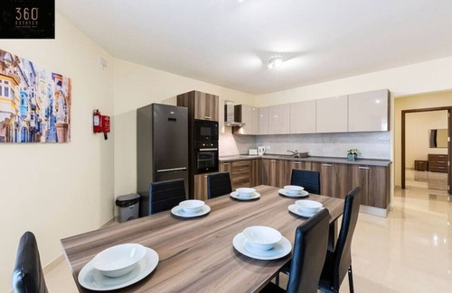 Marsaxlokk Apartamento | Serene 2BR Apartment with Picturesque Views
