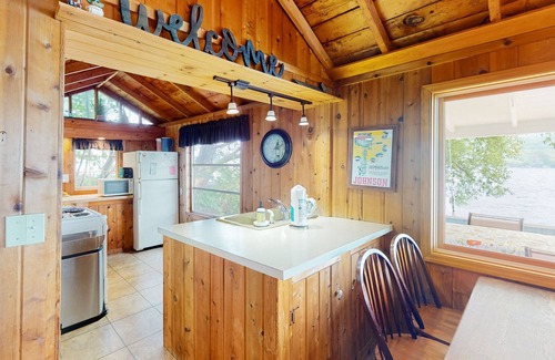 Town of Jerusalem Cabaña | Serene 2BR Cottage on 180ft of Private Keuka Lakefront