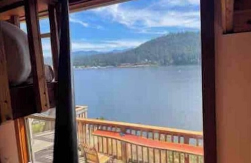 Sagle Cabina | Serene 3-bedroom cabin in Sagle