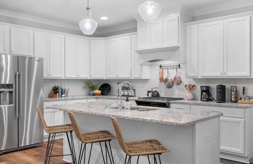 Auburn - Opelika Casa | Serene 3BR. Quiet Neighborhood. 10 Min. from Campus. Sleeps 8