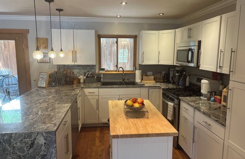 Glenwood Springs Casa | Serene 4-bedroom house with WiFi just outside Glenwood Springs