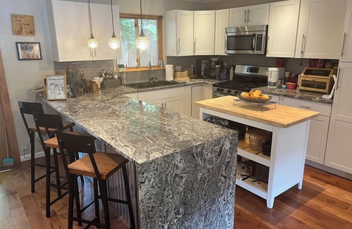 Glenwood Springs Casa | Serene 4-bedroom house with WiFi just outside Glenwood Springs