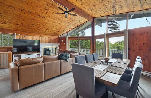 Andover Casa | Serene 4-BR Retreat 10 Mins to Okemo