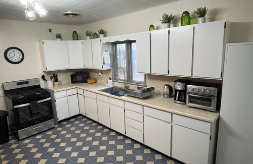 Crystal Falls Otro | Serene 40-Acre Farmhouse Retreat in Crystal Falls, MI