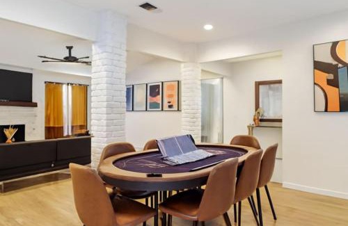 Plano Casa | Serene 4BR 2BA Home with Lagoon Pool in Plano