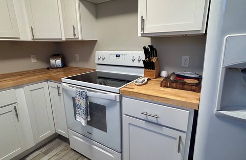 Lynn Haven Apartamento | Serene and Peaceful 2-bedroom apartment in Lynn Haven with WiFi, AC