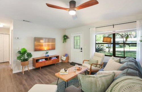 High Springs Casa | Serene at the Springs - New Reno & Tesla Charger