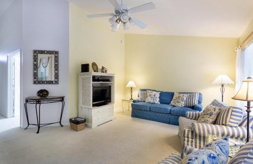 Fountain Lakes Casa | Serene & Attractive Heated Pool Spa Home