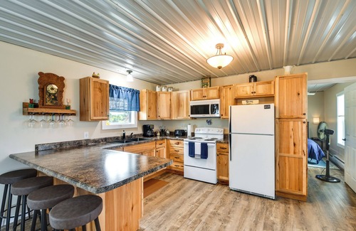 Bixby Casa | Serene Belgrade Hideaway with Fire Pit & Grill!