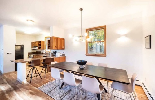 Otis Casa | Serene Berkshires Home On 5+ Acres, Rustic & Chic