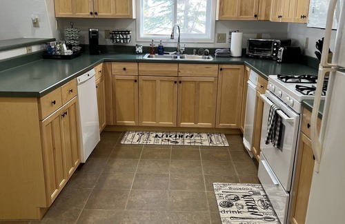 Meadow View Heights Cabina | Serene Cabin Retreat Near National Parks & Outdoor Recreational Destinations