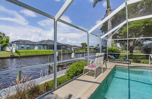Fort Myers Casa | Serene canal, three bedrooms and a large pool! - Villa La Brisa Fresca
