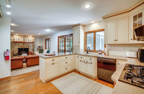 Lower Township Casa | Serene Cape May Home w/Furnished Deck & Gas Grill