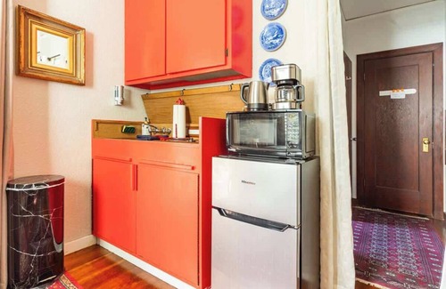 Claremont Casa | Serene Charming Prvt Suite Patio ~Upscale Berkeley
